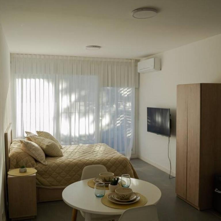 Hermoso Depto, frente al Fleni, muy cerca a pasaje gastronómico Echeverría - One-Bedroom Apartment - 6