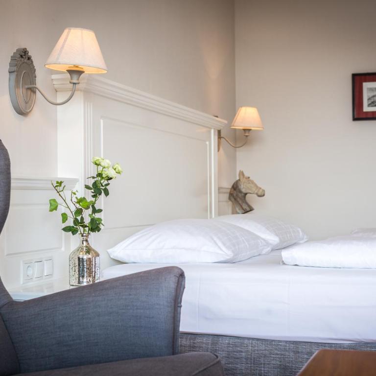 Boutique-Hotel Alter Gerichtshof - Superior Doppelzimmer mit Balkon - 7