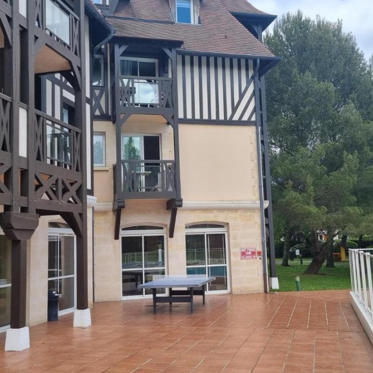 2 pièces avec piscine chauffée - Appartement 1 Chambre - 10
