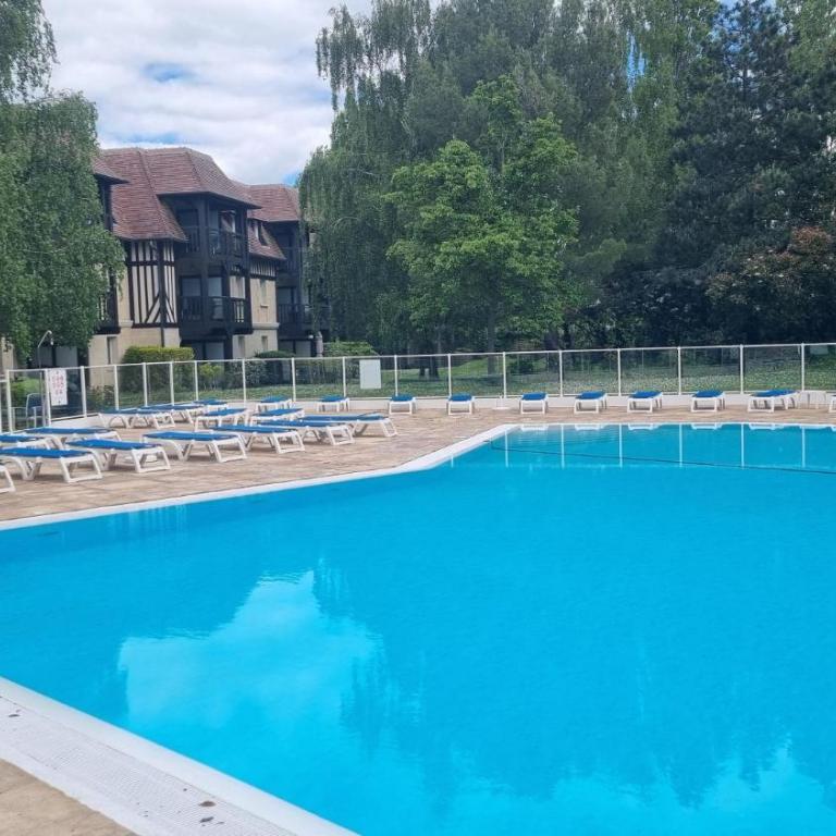 2 pièces avec piscine chauffée - Appartement 1 Chambre - 6