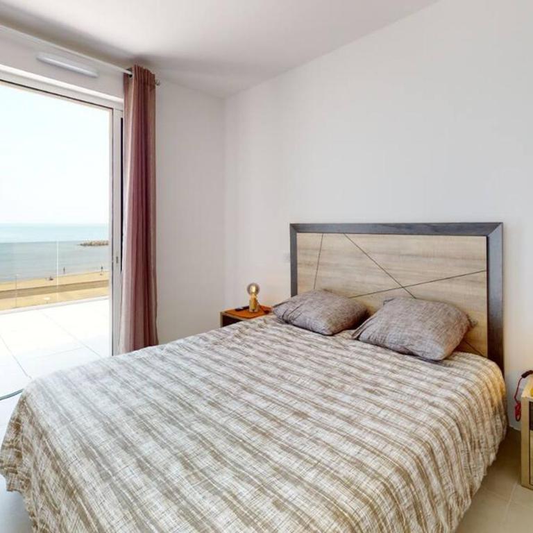 Spendide appartement tout confort, Résidence Archipel T4 en bord de plage, avec grande terrasse aménagée,spa et parking privé - Three-Bedroom Apartment with Sea View - 7