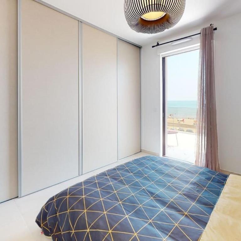 Spendide appartement tout confort, Résidence Archipel T4 en bord de plage, avec grande terrasse aménagée,spa et parking privé - Three-Bedroom Apartment with Sea View - 14