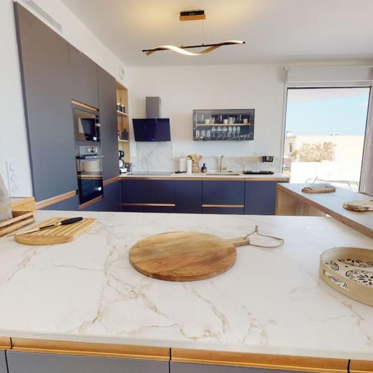 Spendide appartement tout confort, Résidence Archipel T4 en bord de plage, avec grande terrasse aménagée,spa et parking privé - Three-Bedroom Apartment with Sea View - 20