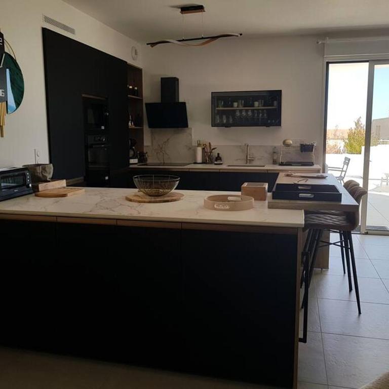 Spendide appartement tout confort, Résidence Archipel T4 en bord de plage, avec grande terrasse aménagée,spa et parking privé - Three-Bedroom Apartment with Sea View - 22