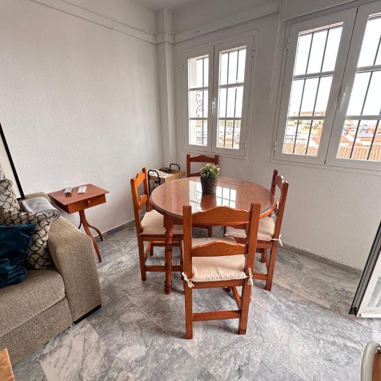 Nuestro Atico con vistas al Mar Terraza, Piscina y Parking - Apartamento de 1 dormitorio con balcón y vistas al mar - 27