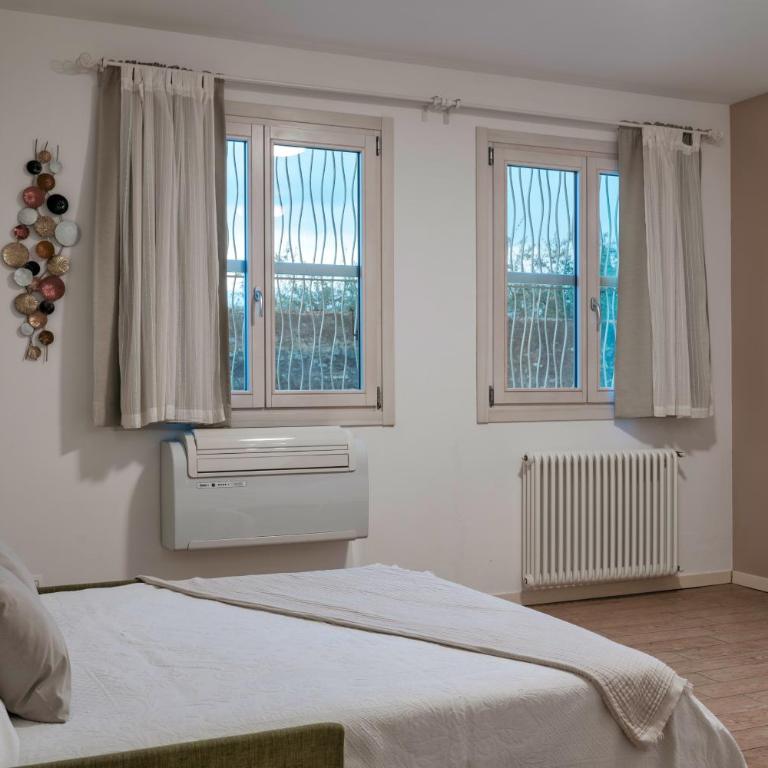 Tiny Oasis - Studio by the lake - Studio Apartment - 7
