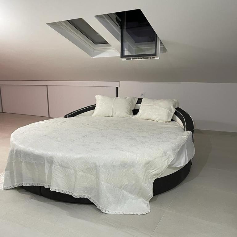 Sweet apart - Two-Bedroom Apartment - 8