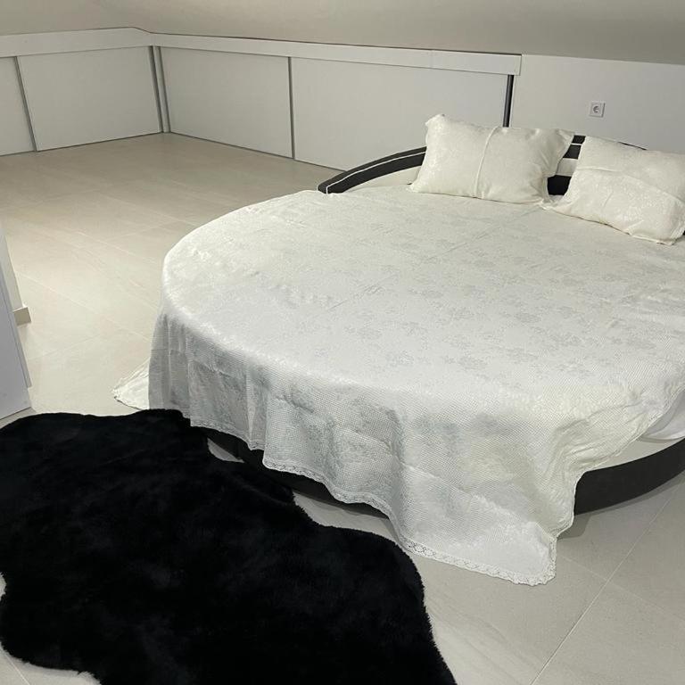 Sweet apart - Two-Bedroom Apartment - 19