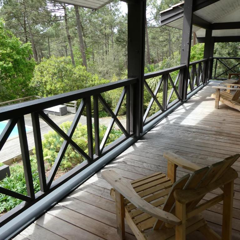 Maison au calme entre Océan et Lac, vue sur le golf, piscine chauffée, classée 4 étoiles - Villa - 31