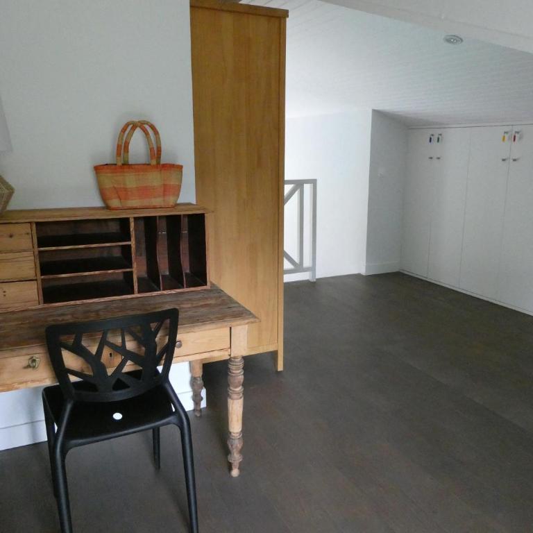 Maison au calme entre Océan et Lac, vue sur le golf, piscine chauffée, classée 4 étoiles - Villa - 34