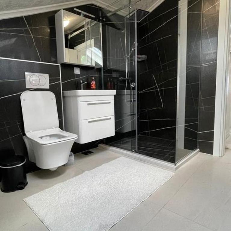 Sweet apart - Two-Bedroom Apartment - 3