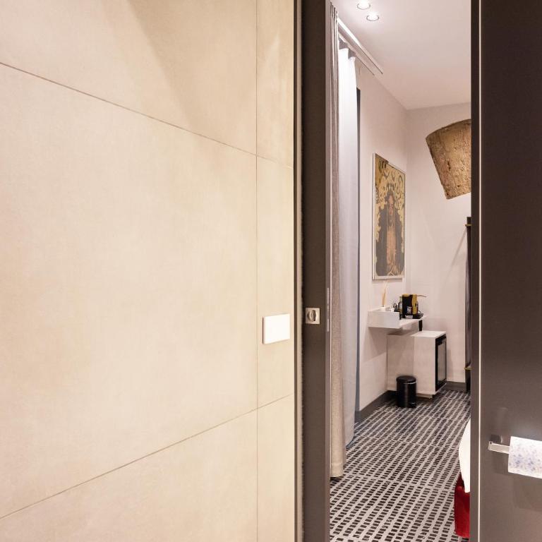 Three Rooms Toledo - Camera Deluxe - 24