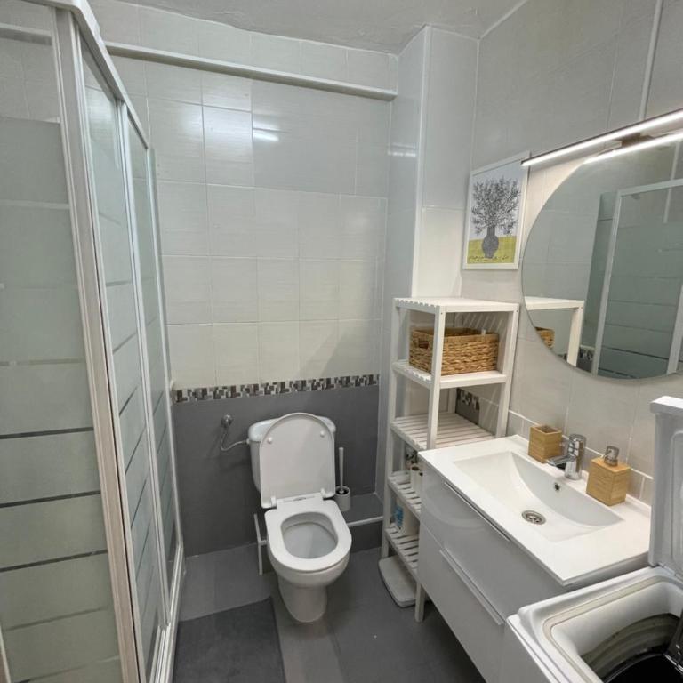 Stylish apartment 200m from the beach - Apartamento de 2 dormitorios con balcón - 35
