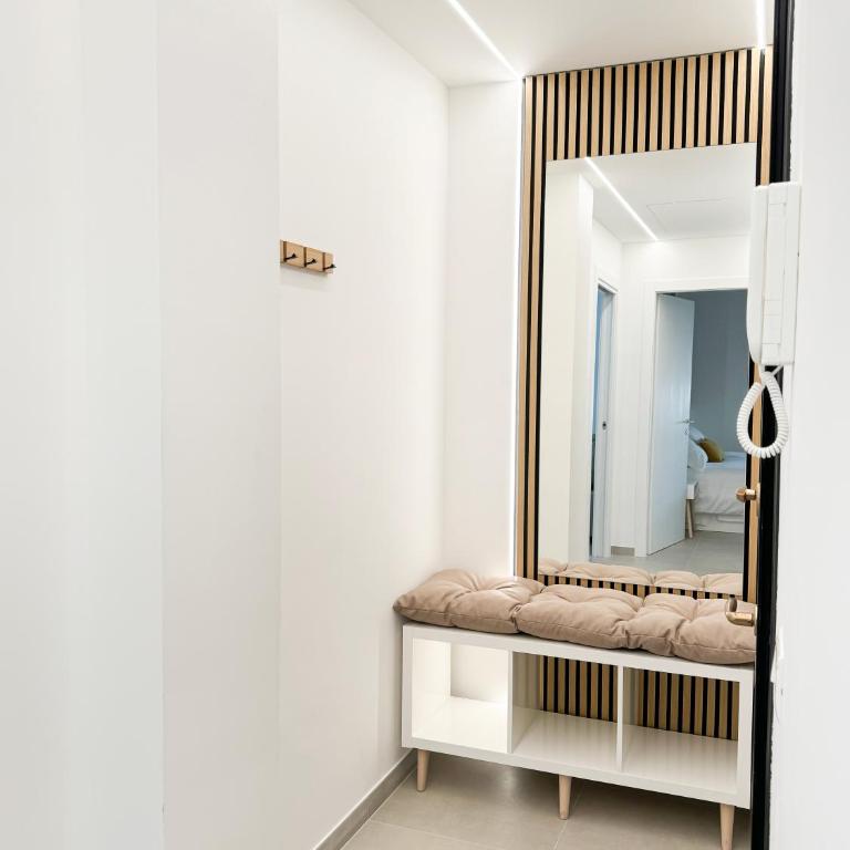 Casa Febo, in centro con parcheggio privato a 200 mt dal mare - Appartamento con Balcone - 5
