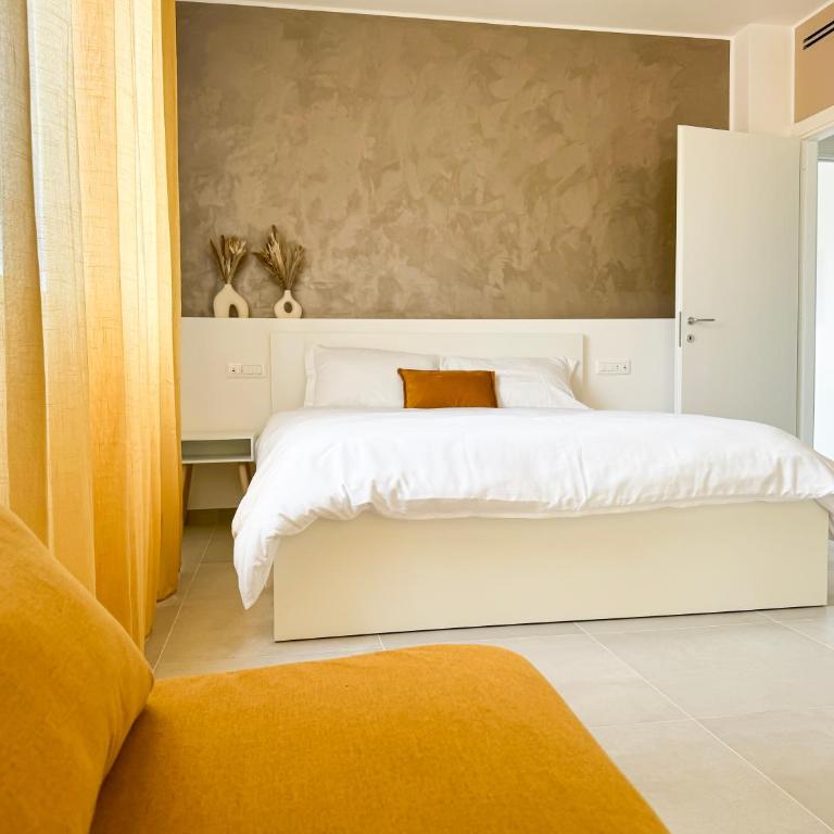 Casa Febo, in centro con parcheggio privato a 200 mt dal mare - Appartamento con Balcone - 11