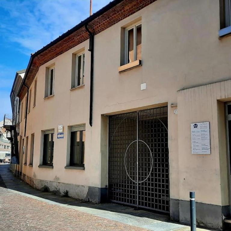 Cuore di Alba Charming Apartment - Appartamento con 2 Camere da Letto - 23