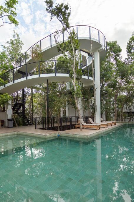 Chic Townhouse With Private Pool And Rooftop View - Casa de 4 dormitorios - 32
