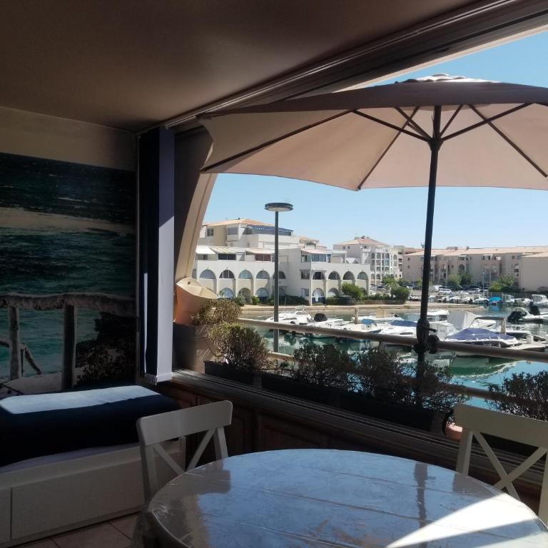 Sète Marina des Quilles, grand T2 climatisé, proche plage, parking privé - Appartement 1 Chambre - 4