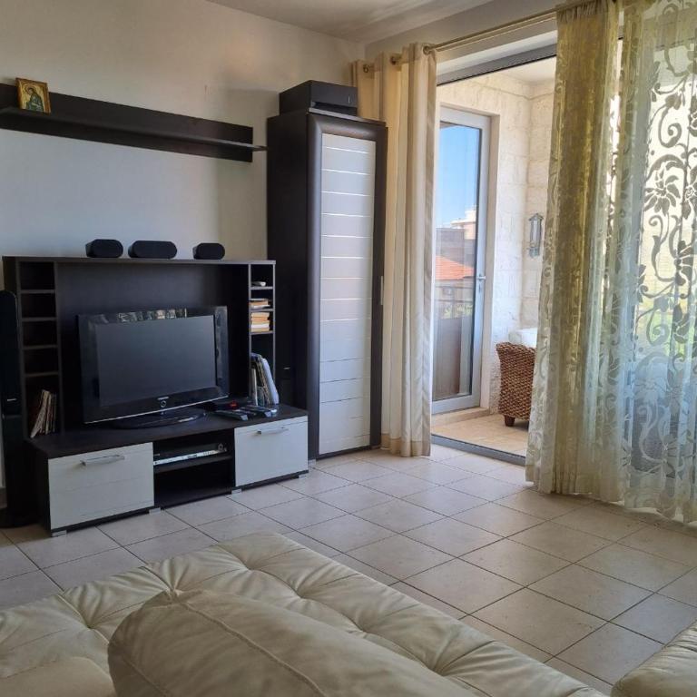 Valeriy Apartments - Two-Bedroom Apartment - 8