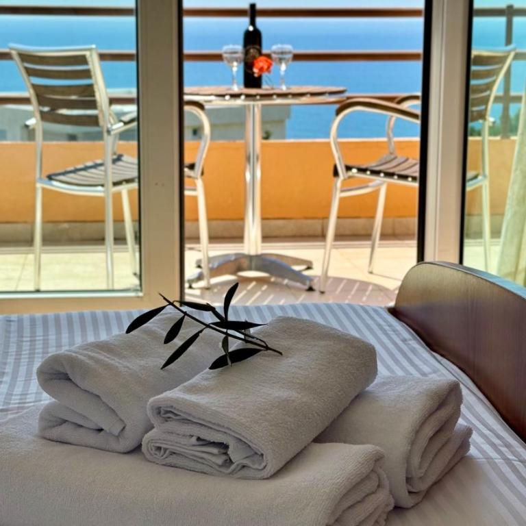 Sea La Vie Apartments - One-Bedroom Apartment with Sea View and Balcony - 5