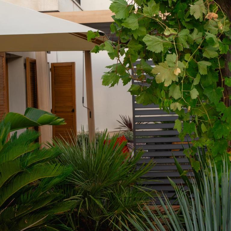 Unique Boutique Hotel Antibes Juan-les-Pins - Suite avec Terrasse - 15