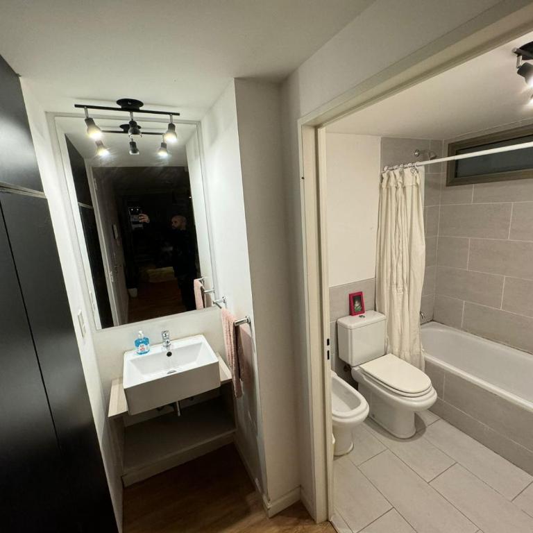Apartment with balcony, garden and parrilla - Apartamento de 1 dormitorio - 10