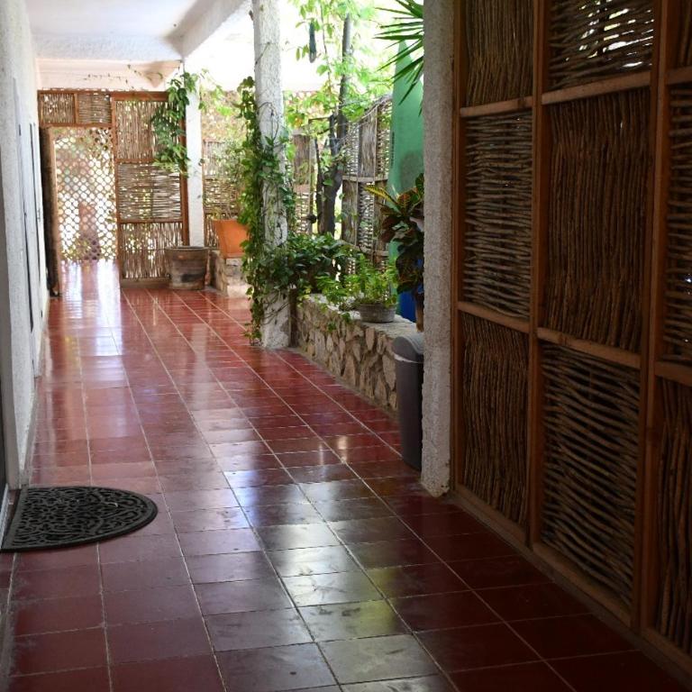 La Playita Hostal - Deluxe Double Room with Extra Bed - 12