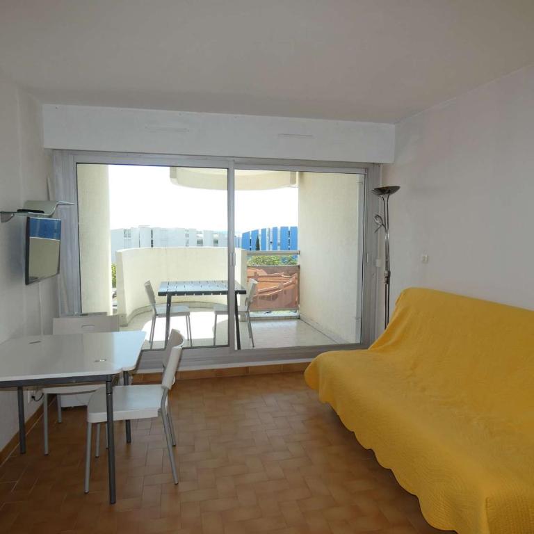 Studio cabine moderne proche plage et commerces avec parking privé - FR-1-328-226 - Studio - 3