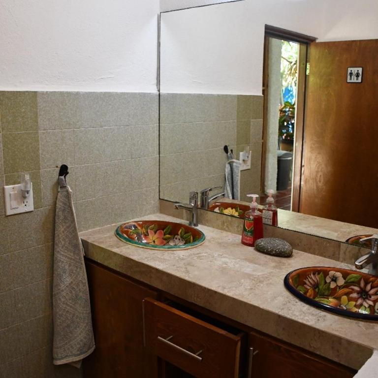 La Playita Hostal - Mixed Dormitory Room - 1