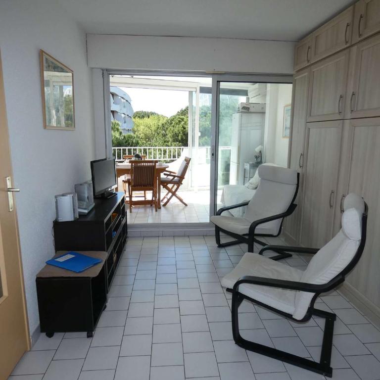 Studio cabine avec piscine, climatisation, garage, à 300m plage - FR-1-328-259 - Monolocale - 6