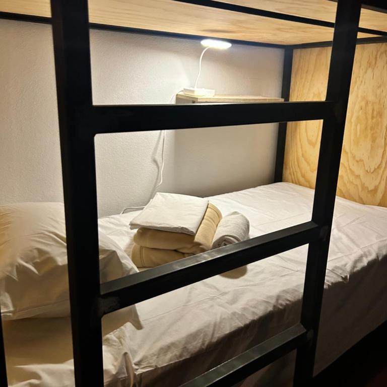 Casa Columpio - Bed in 4-Bed Mixed Dormitory Room - 3