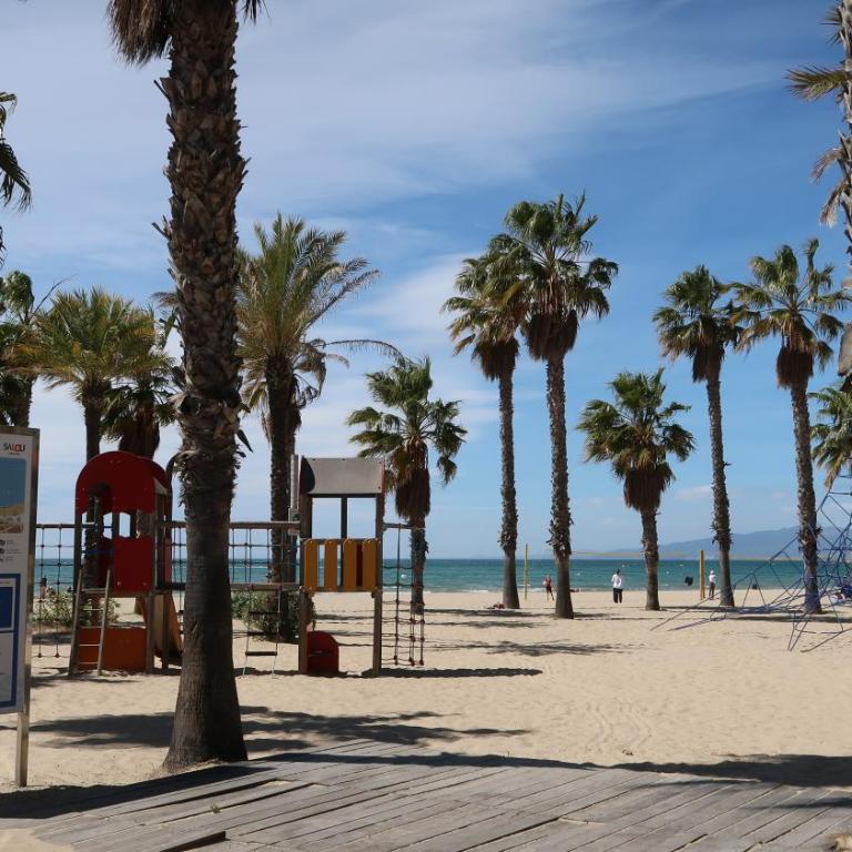 SOLIMAR 10 SALOU Solo FAMILIAS con Parking y piscina - Two-Bedroom Apartment - 65