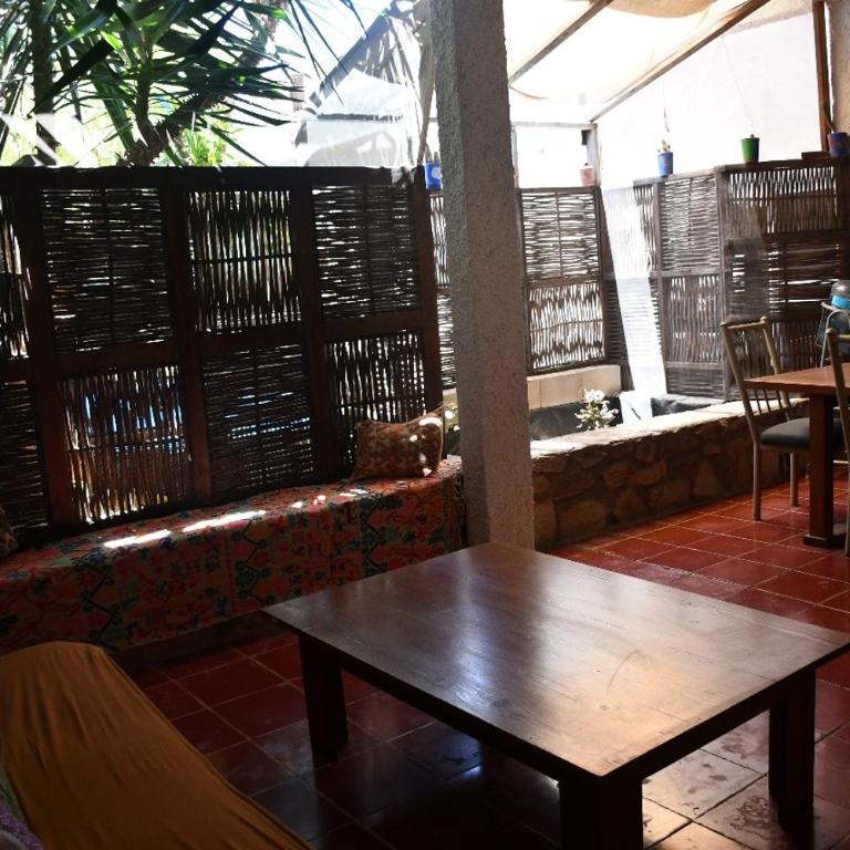 La Playita Hostal - Deluxe Double Room with Extra Bed - 5