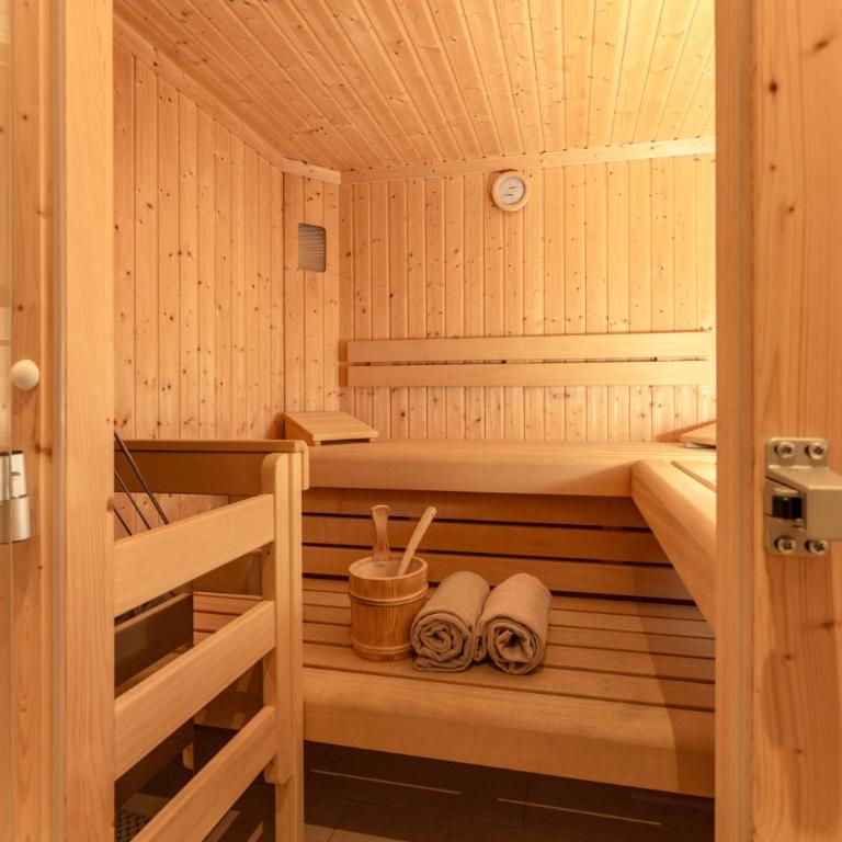 Ski in/Ski out Chalets Tauernlodge by Schladming-Appartements - Chalet mit 3 Schlafzimmern, Terrasse und Balkon - 16