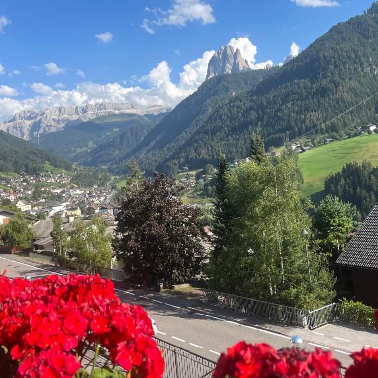 B&B Lavi Ortisei val Gardena Dolomites - Camera Matrimoniale Deluxe con Doccia - 6