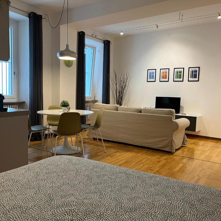 Game,set and LOVE -Loft nel cuore di Aosta - Appartamento con 1 Camera da Letto - 6