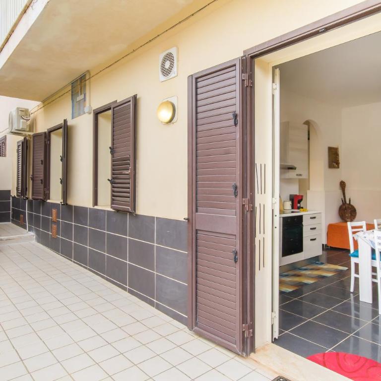 Distefano House Close To Sea - Happy Rentals - Apartment - 11