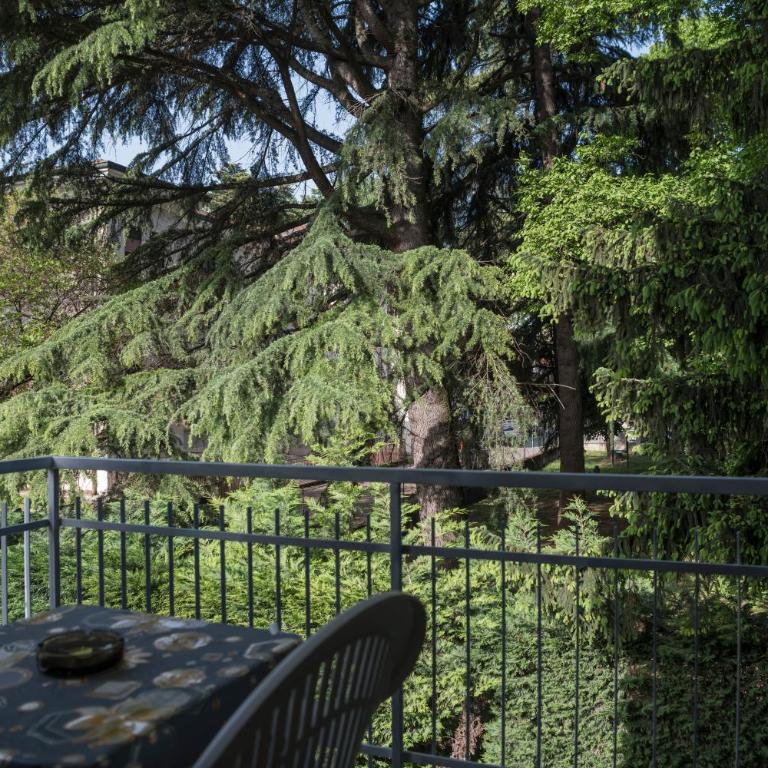 B&B Al Parco - Camera Matrimoniale con Vista Giardino - 15
