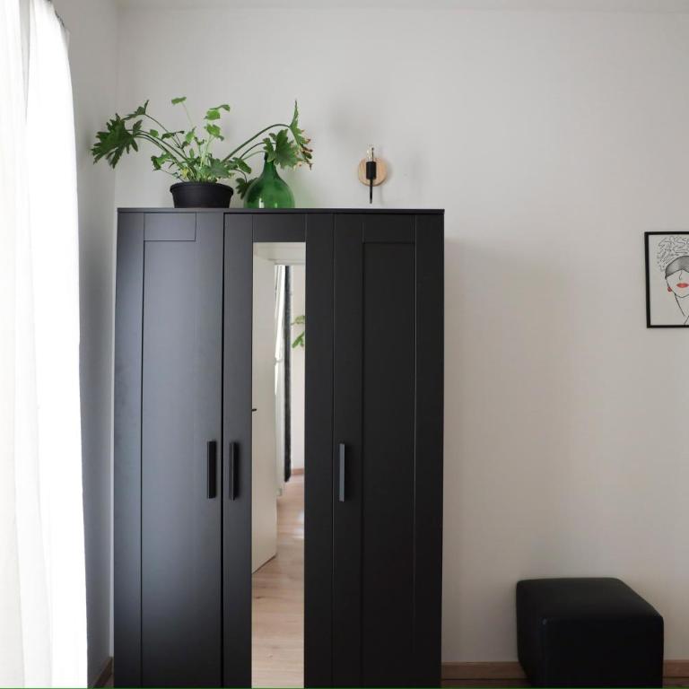 Urban corner house - Two-Bedroom Apartment - 33