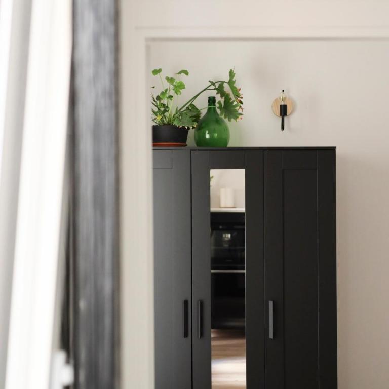 Urban corner house - Two-Bedroom Apartment - 28