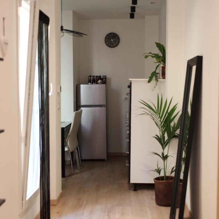 Urban corner house - Two-Bedroom Apartment - 16