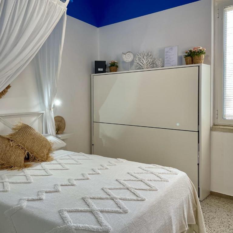 La Casa del Pescatore n 33 - porto di St Spirito Bari - Triple Room - 5
