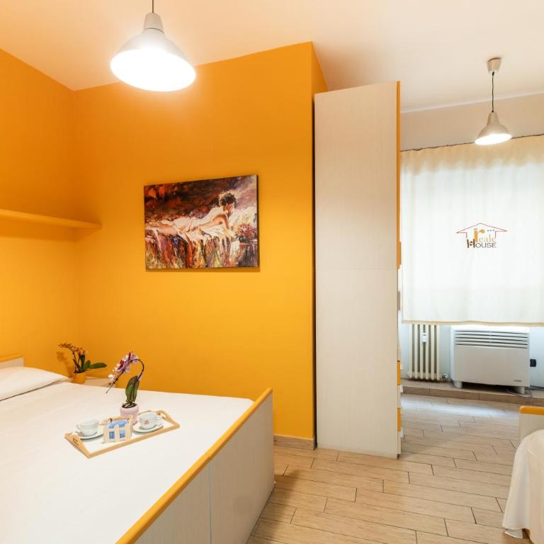 4BNB - Reale House - Triple Room - 1