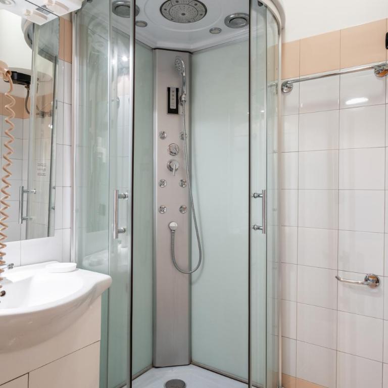 4BNB - Reale House - Triple Room - 11