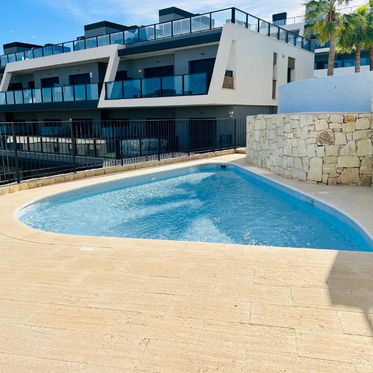 Super con gran terraza y vistas - Three-Bedroom Apartment - 41