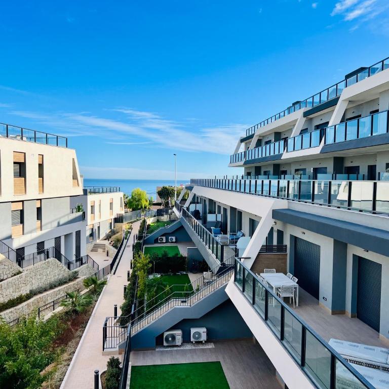 Super con gran terraza y vistas - Three-Bedroom Apartment - 42