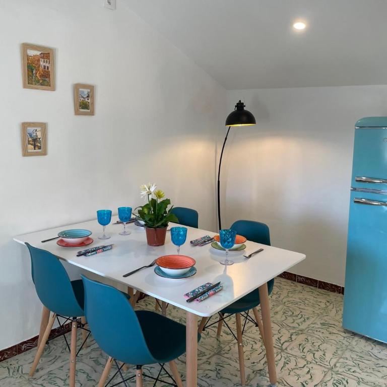 La casita Azul - Two-Bedroom House - 36