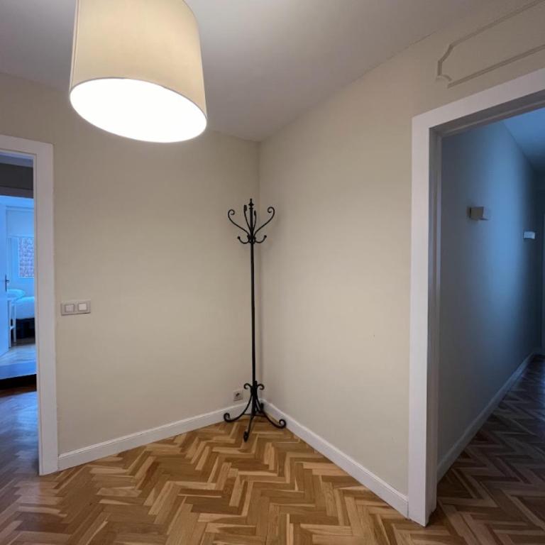 BALMES - Atico con terraza en Sant Gervasi - Three-Bedroom Apartment - 40
