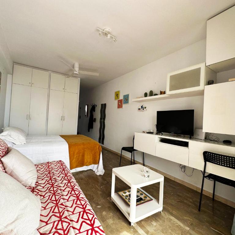 HAC - Terraza con vistas al mar, Wifi, centro a 200 metros, playa a 600 metros - Estudio con vistas al mar - 9
