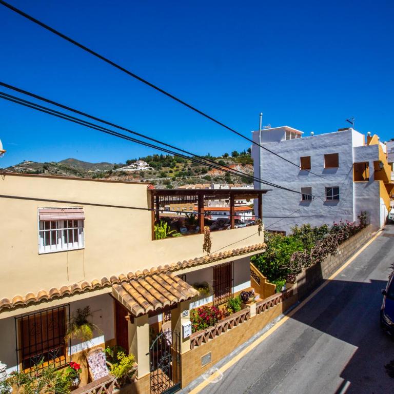 Herminia - Two-Bedroom Apartment - 25